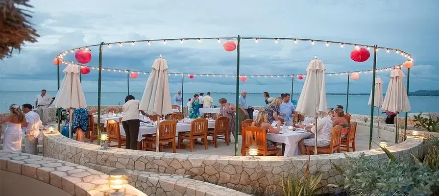 7. Enjoy Jamaican Cuisine at Local Beachfront Restaurants