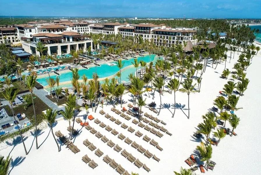 2. Lopesan Costa Bávaro Resort, Spa & Casino