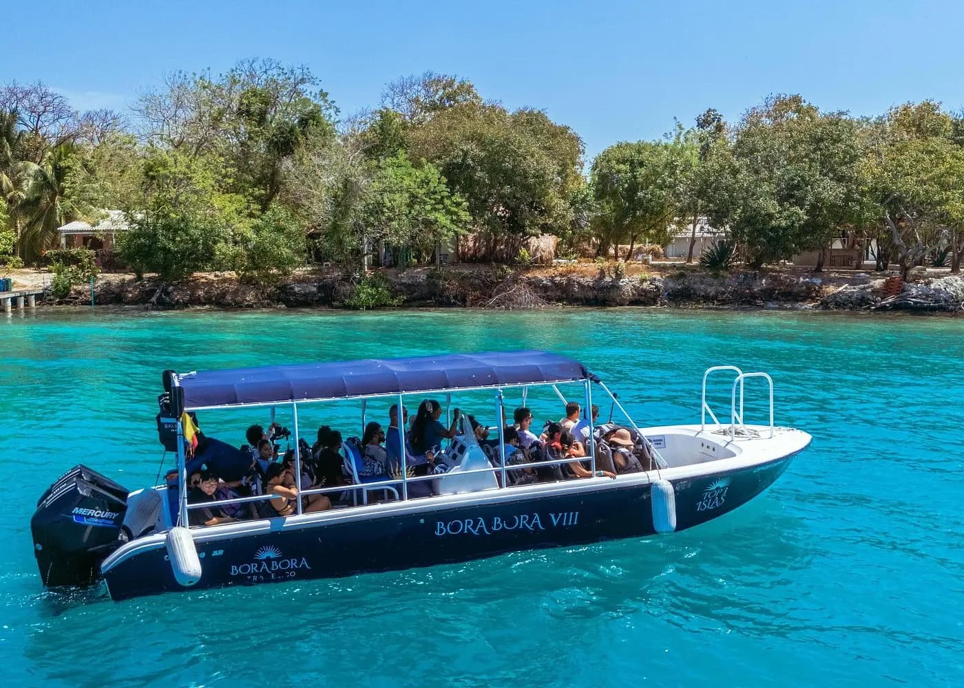 Return Cruise (from ~14:30)  Boats leave the islands between 2:30 and 3:00 PM — back in Cartagena around 3:30 PM, ahead of rougher afternoon water
