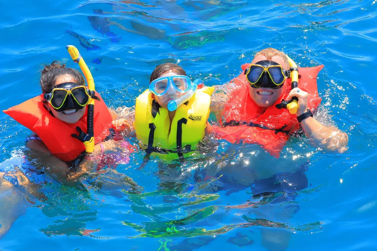 Snorkeling at Santa María Bay