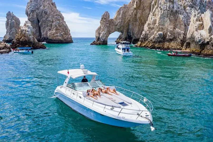 Luxury Yacht and Private Boat Tours with Boat Trips Los Cabos