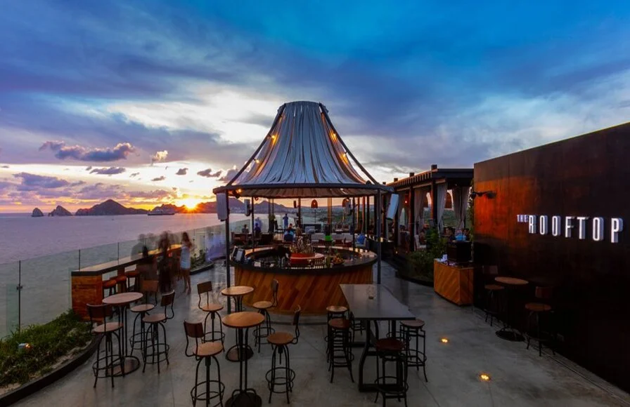 10. Romantic Rooftop Cocktails