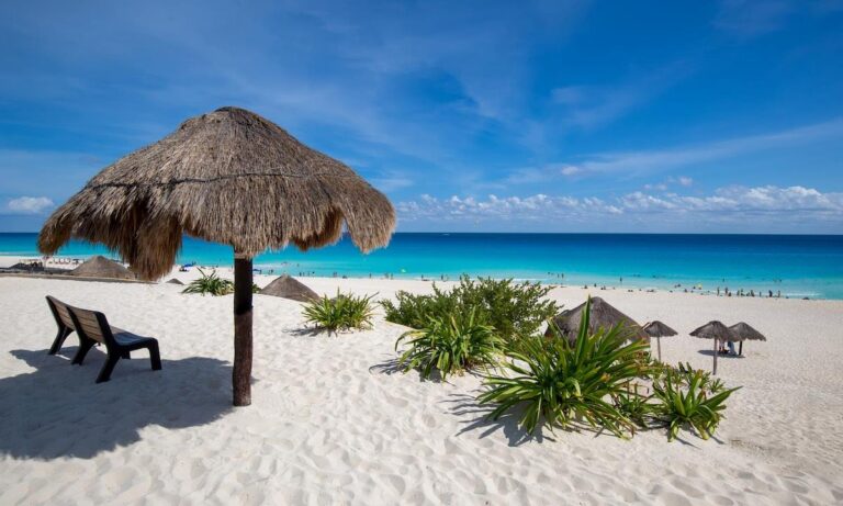 Cancun is a place to relax, try water sports and have perfect food