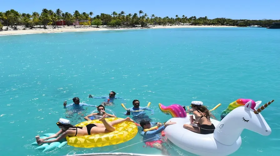 3. Snorkeling Excursions from La Romana Marina - Indulge in Luxury Yacht Rentals and Private Boat Trips