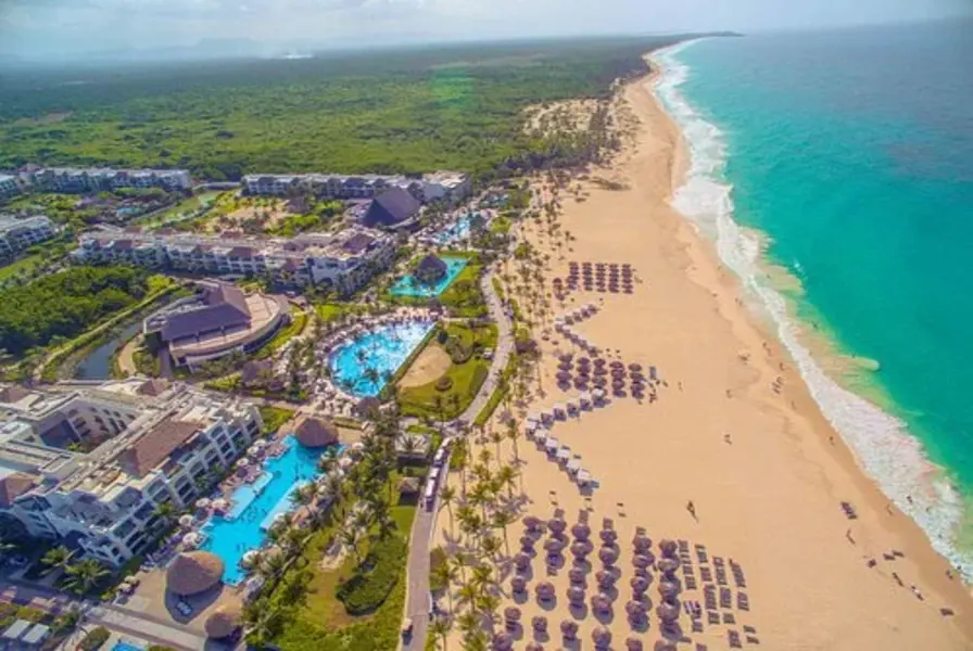 4. Hard Rock Hotel & Casino Punta Cana – Entertainment and Luxury