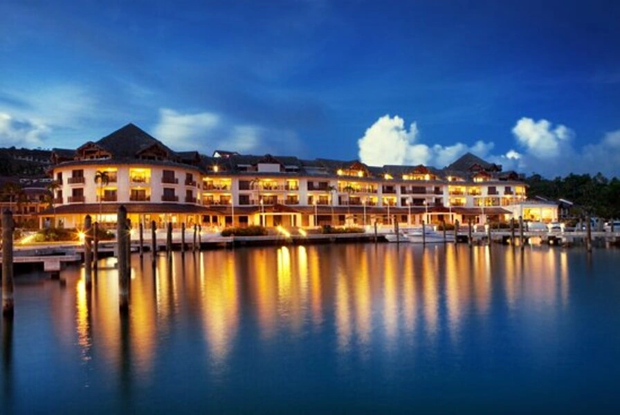 5. The Bannister Hotel & Yacht Club