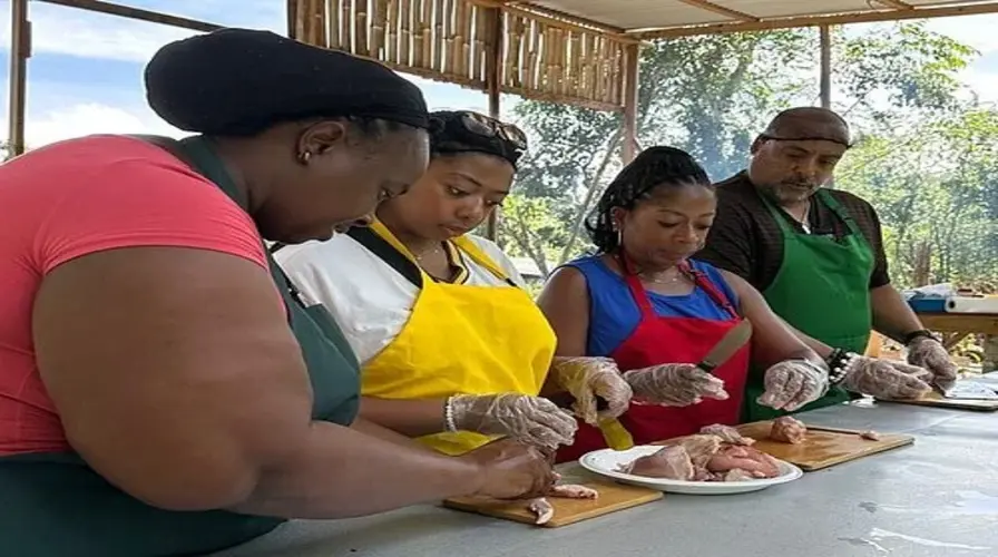 6. Take a Couples’ Cooking Class with Local Flavors