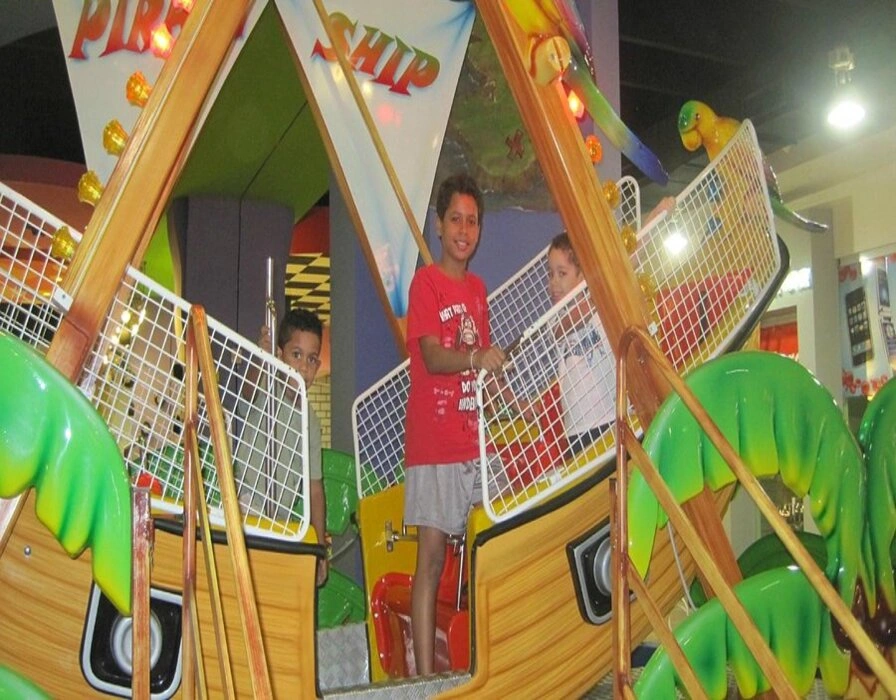 Happyland, Santo Domingo