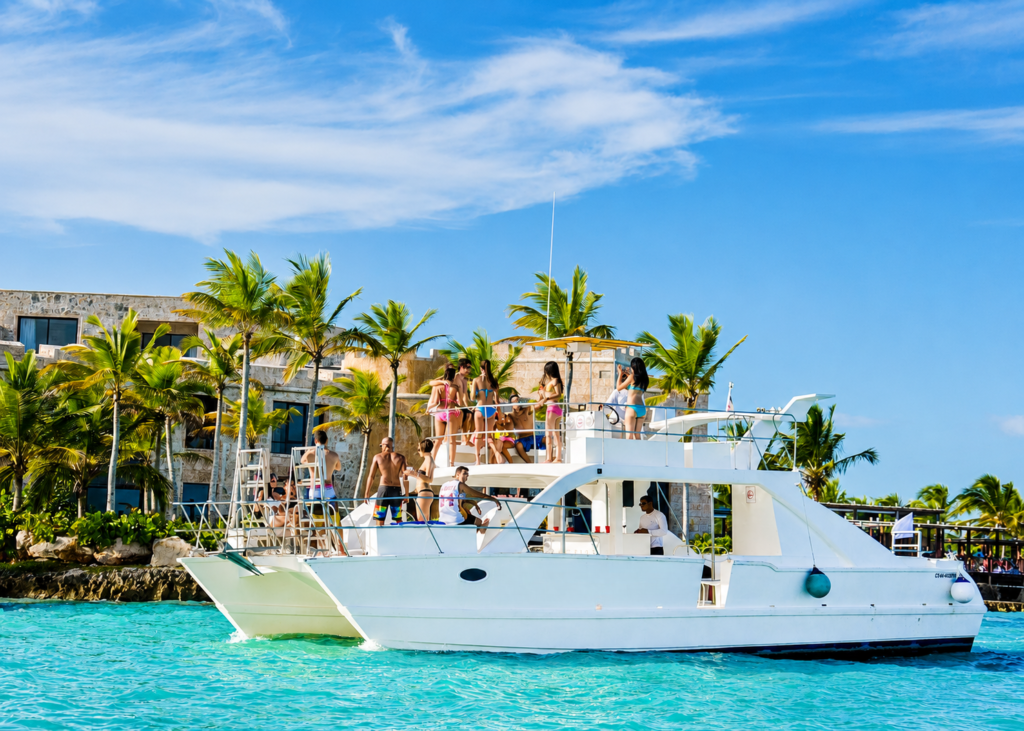 Cap Cana Catamaran Cruise – Beach Club, Snorkeling & Natural Pool