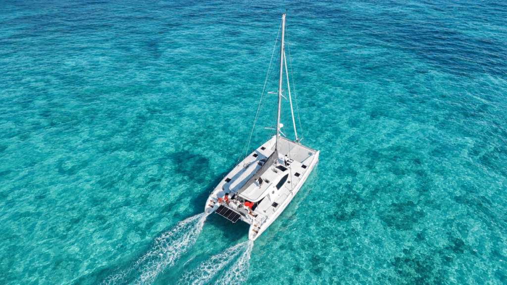 Private Catamaran to Isla Mujeres with Buffet & Open Bar
